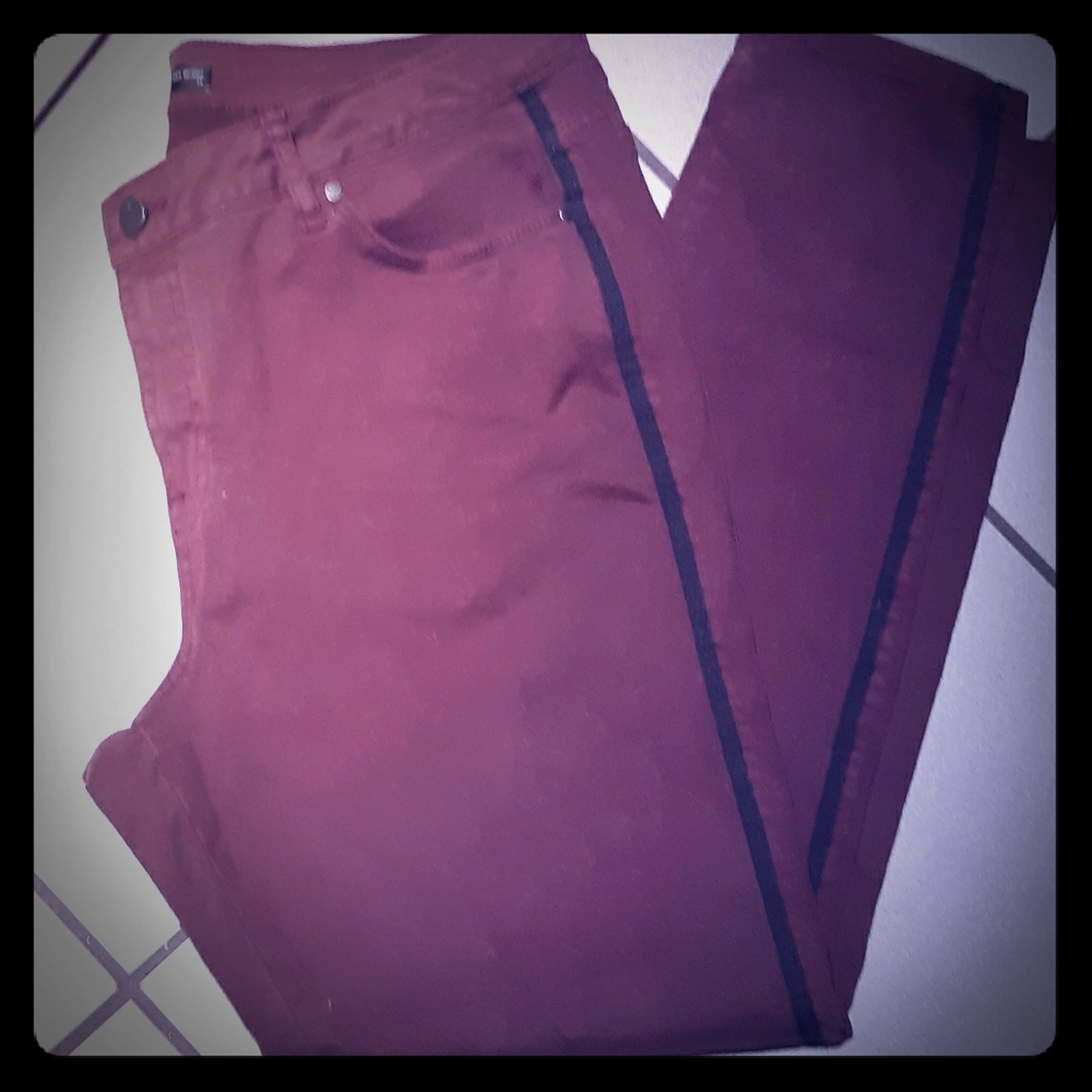 Simply Vera Flex Skinny Jeans